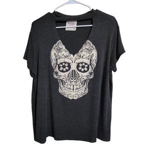 American Rebel| Heather Gray/ Cream Skull V- Neck Keyhole/ Chocker Neckline Top